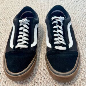 Classic Vans Skateboard Shoe